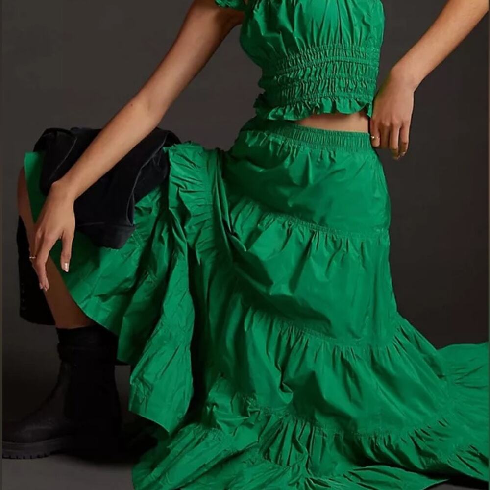 Anthropologie Maeve NWOT Christmas Green lined Tiered Taffeta Midi Skirt Size 6